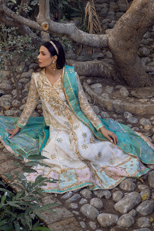 Kanwal Angharkha and Dupatta