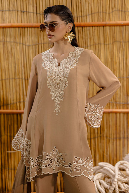 Nayab Shirt and Dupatta With Pants
