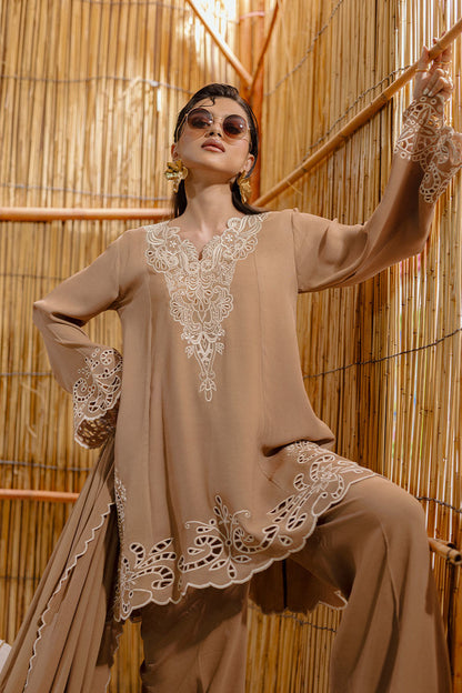 Nayab Shirt and Dupatta With Pants