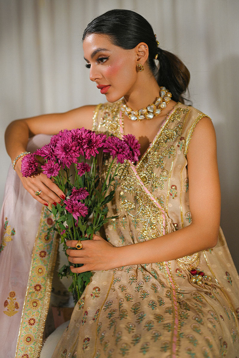 Noelle Kalidaar and Dupatta