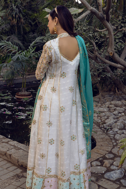 Kanwal Angharkha and Dupatta