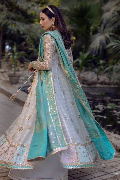 Kanwal Angharkha and Dupatta