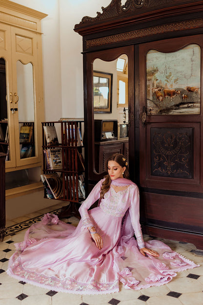 Esra Kalidaar and Dupatta