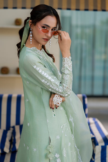 Eva Kalidaar and Dupatta