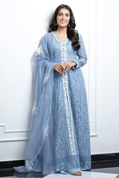 Ayeza Kalidaar and Dupatta