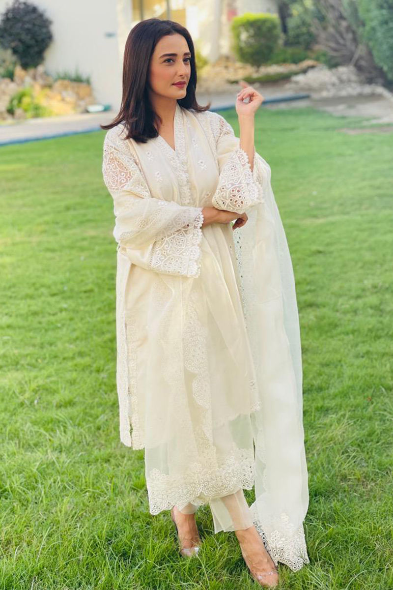 White Bird Shirt and Dupatta With Pants