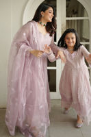 Picture of Lavender Lily - Sanam Jung