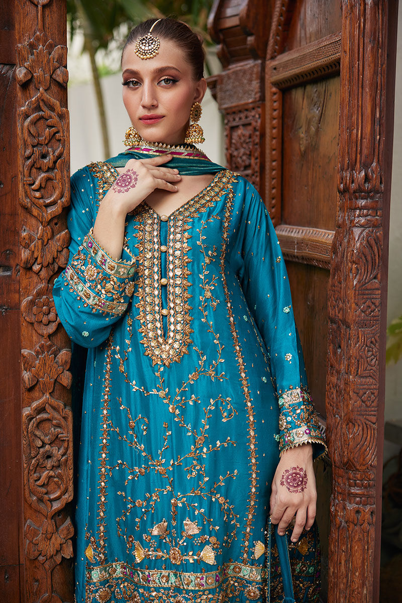 Ansab Jahangir – Women’s Clothing Designer. Lina