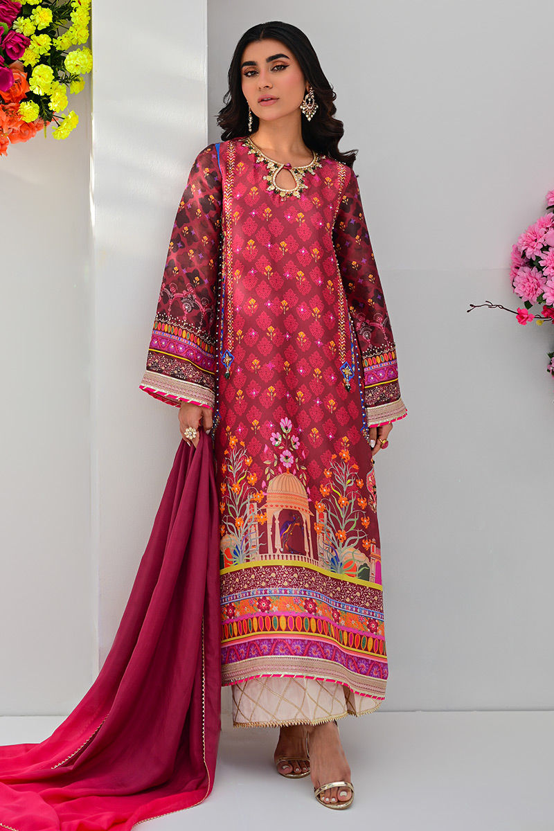 Ansab Jahangir – Women’s Clothing Designer. Carina